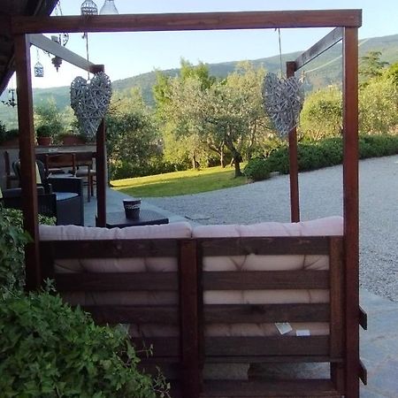 La Casa Tra Gli Ulivi Bed and Breakfast Cortona Exteriör bild