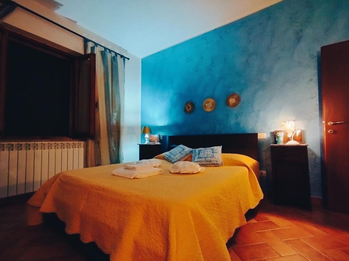 La Casa Tra Gli Ulivi Bed and Breakfast Cortona Exteriör bild